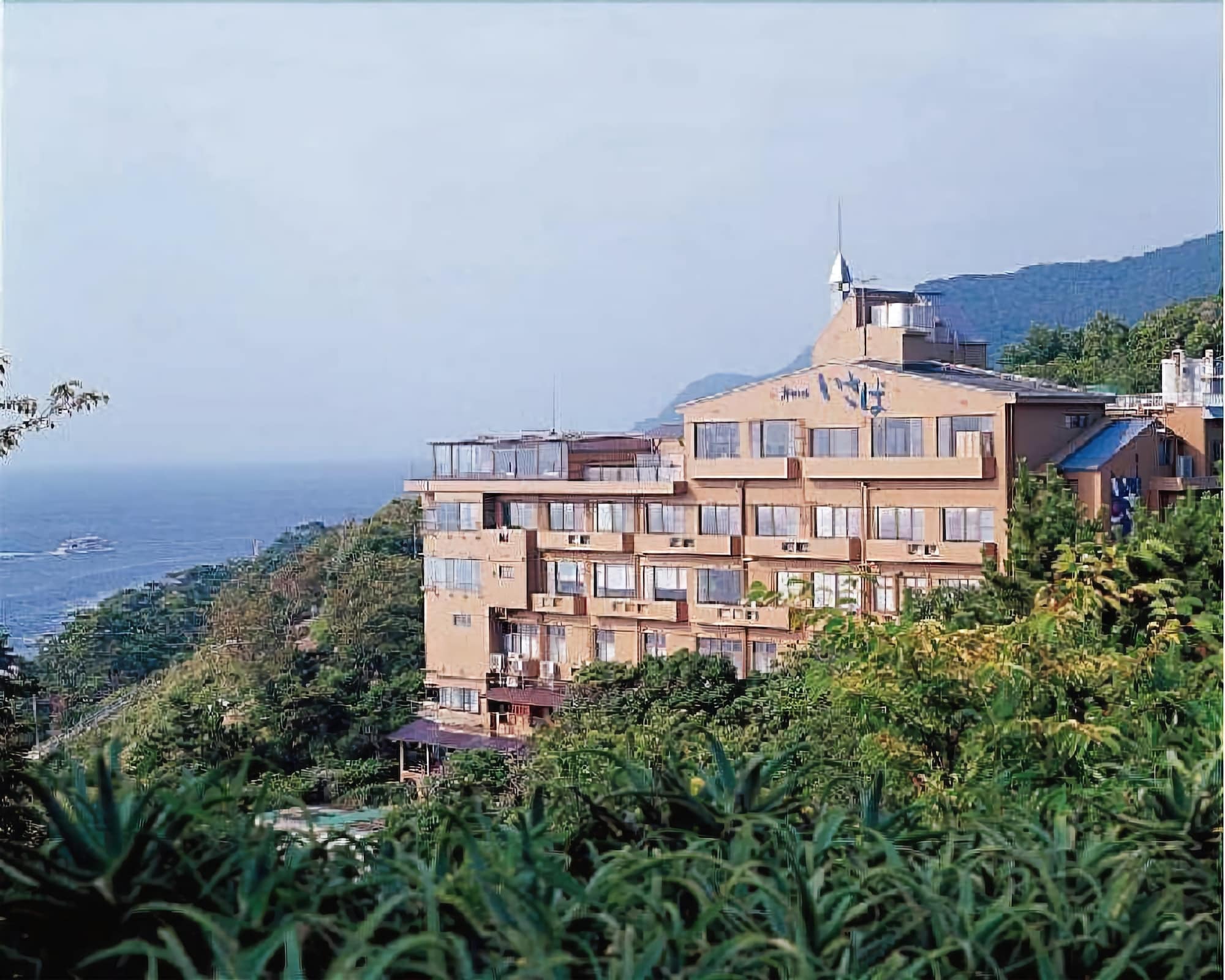 Umi-No-Hotel Isaba Numazu Exteriör bild